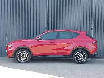 Used Alfa Romeo Tonale Sprint 160 HP (117 kW) 2024 Red SUV