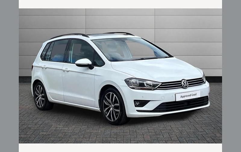 Used VW Golf Sportsvan SE 125 HP (91 kW) 2016 White MPV