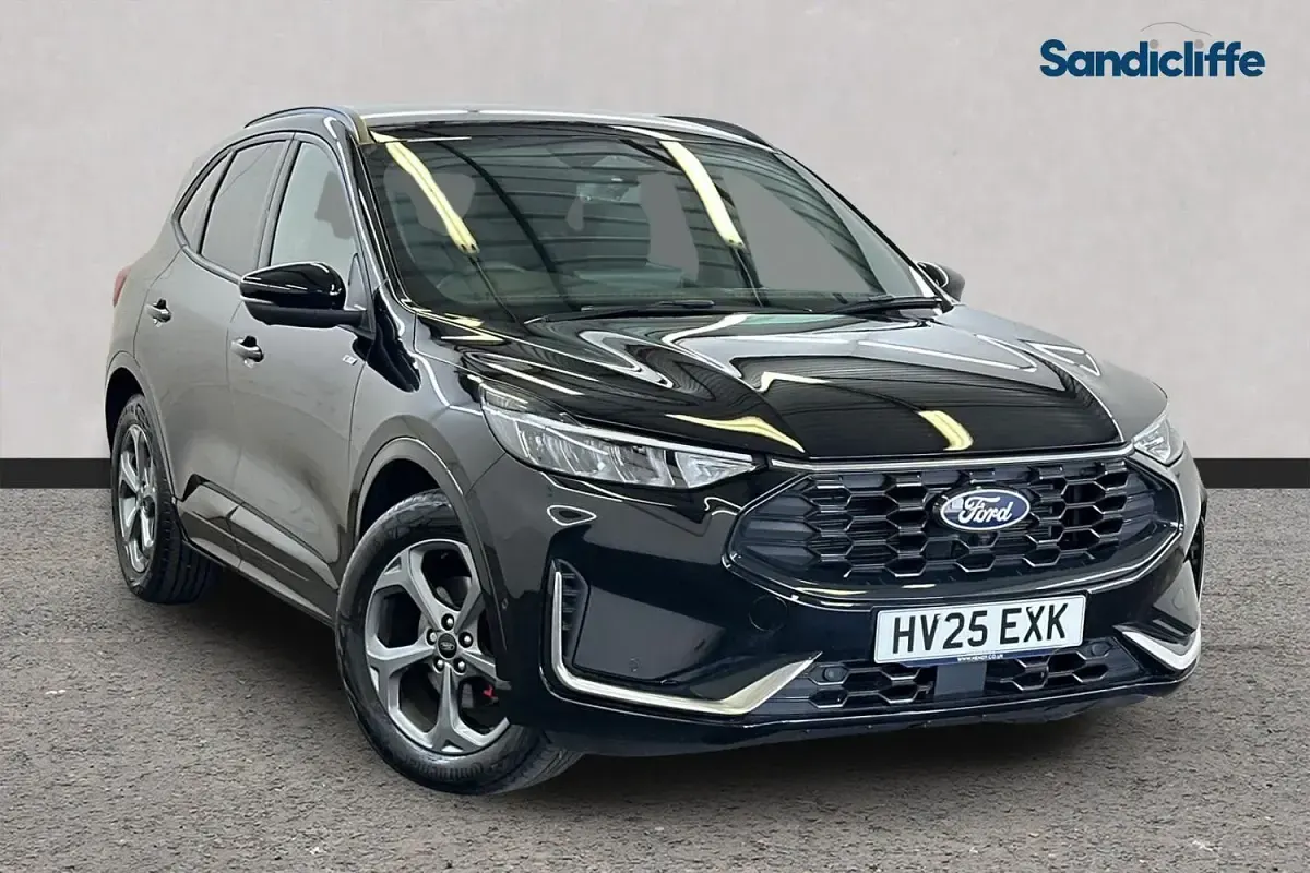 Käytetty Ford Kuga ST-Line 180 HP (132 kW) 2026 Katumaasturi