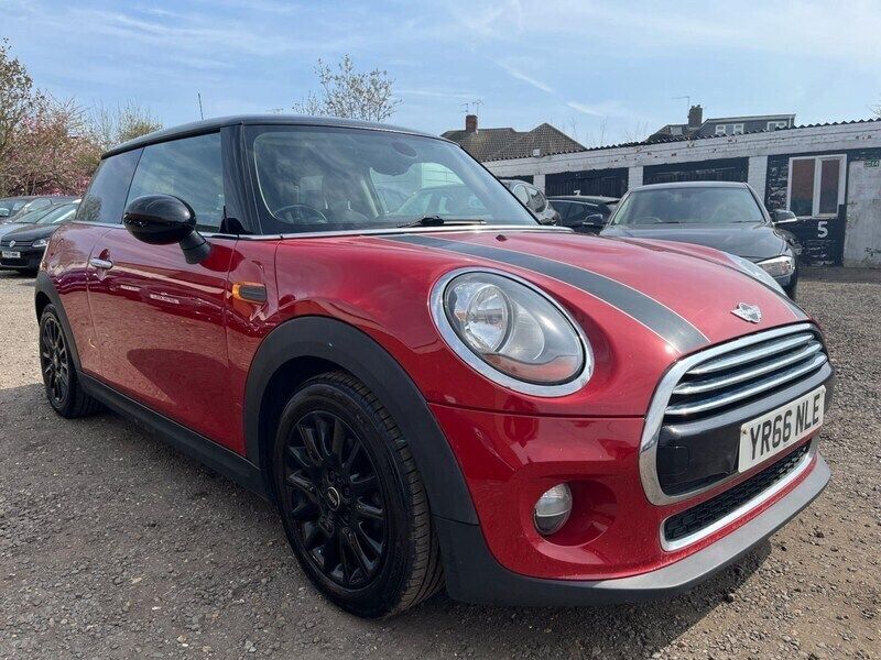 Red Used 2016 Mini Cooper Hatch Hatchback | £5,995 (Fair price) - Image 1/2