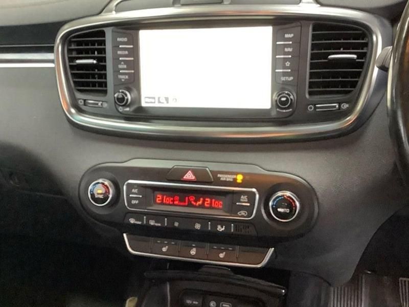 Used Kia Sorento 200 HP (147 kW) 2019 Black SUV
