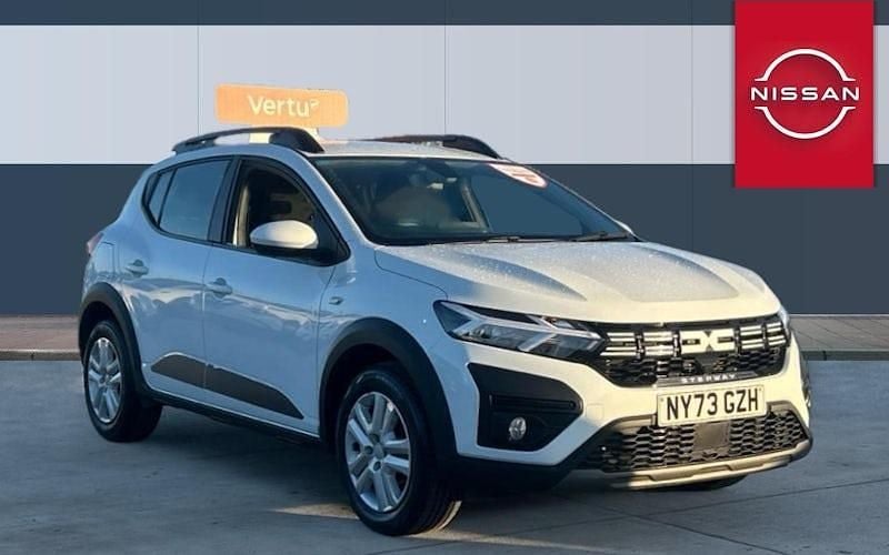 Used 2025 Dacia Sandero Expression Hatchback | £12,272 (Good price) - Image 1/4