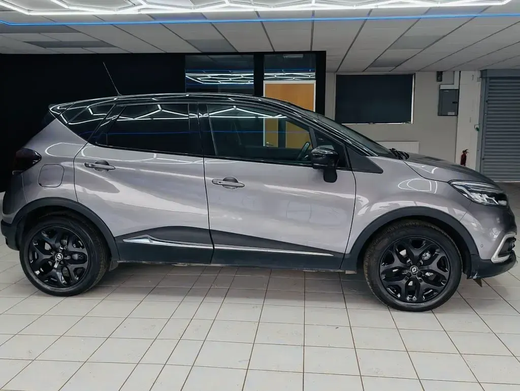 Used Renault Captur GT-Line 90 HP (66 kW) 2018 Grey/black SUV
