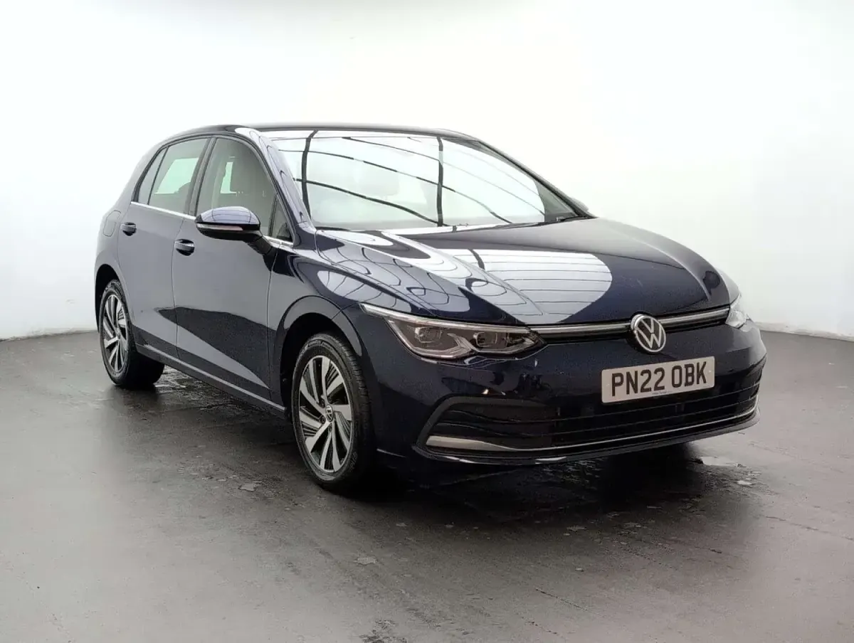 Used VW Golf VIII Style 204 HP (150 kW) 2022 Blue Hatchback
