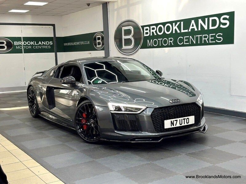 Grey Used 2015 Audi R8 Coupé Coupe | £69,485 (Expensive) - Image 1/3