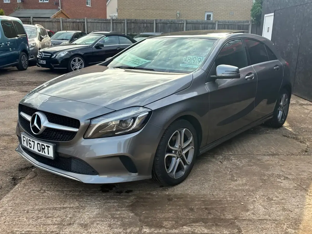 Używany Mercedes A200 Sport Edition 2018 Szary Hatchback