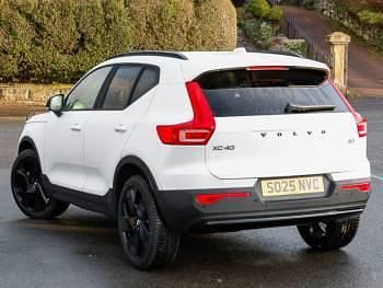 New Volvo XC40 Ultra 197 HP (144 kW) 2025 White SUV