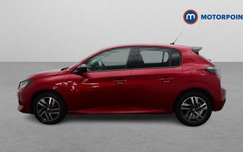 Used Peugeot 208 Allure+ 131 HP (96 kW) 2023 Red Hatchback