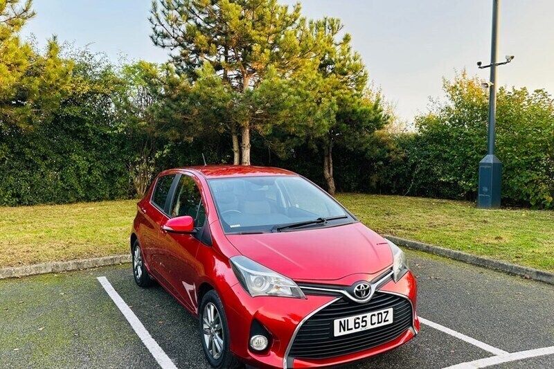 Used 2015 Toyota Yaris | £5,895 (Fair price) - Image 1/1