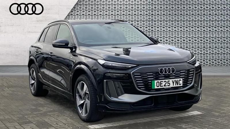 New Audi Q6 e-tron S-Line 225 kW (306 HP) 2025 Black SUV