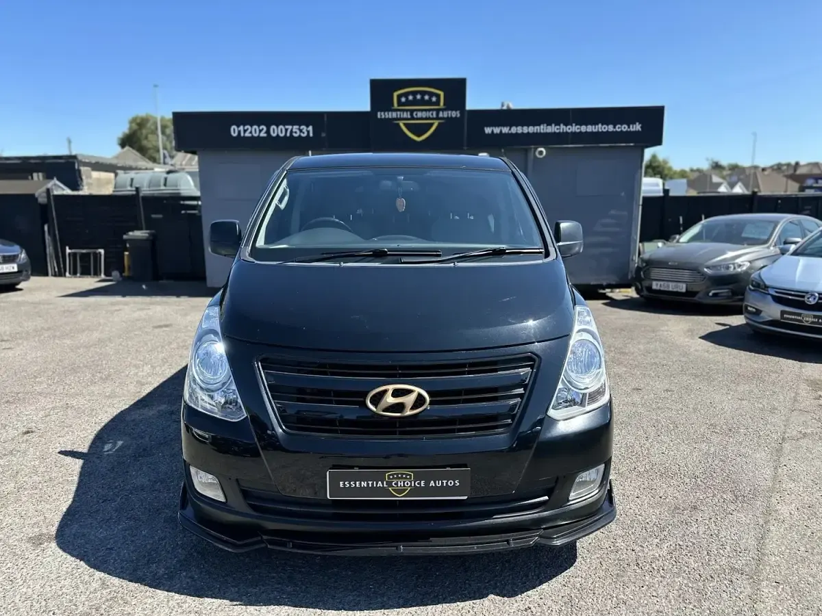 Used Hyundai I800 SE 136 HP (100 kW) 2017 Black MPV
