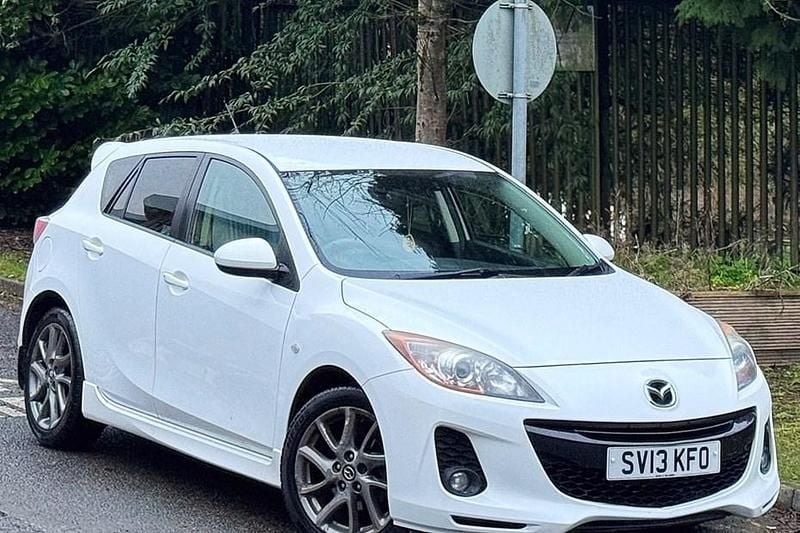 Used Mazda 3 Edition 105 HP (77 kW) 2013 White Hatchback