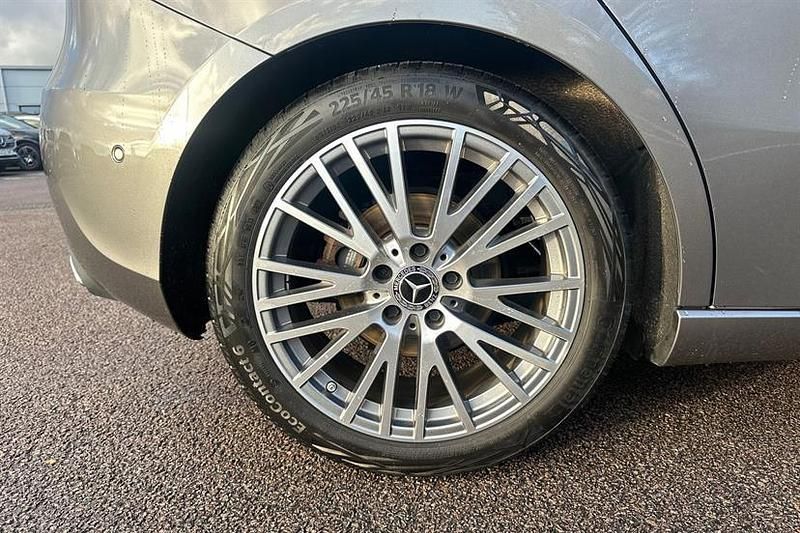 Used Mercedes A180 Executive 136 HP (100 kW) 2023 Grey Hatchback