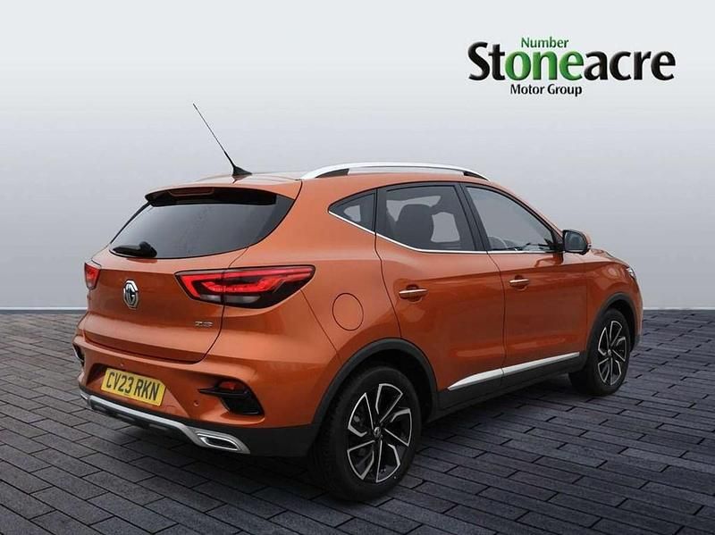 Used MG ZS Exclusive 106 HP (77 kW) 2023 Orange SUV