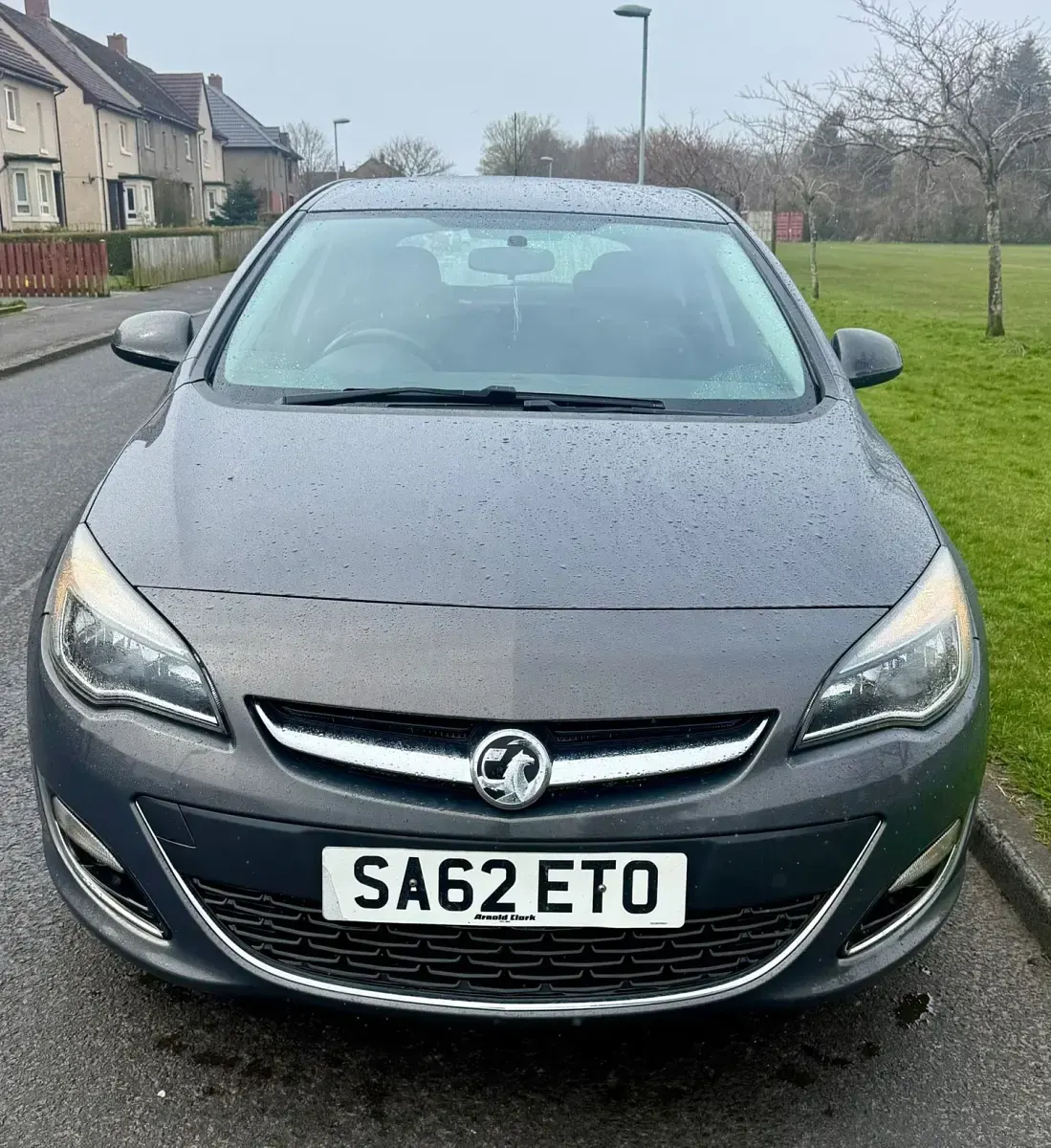 Begagnad Vauxhall Astra SRi 2012 Grå Halvkombi