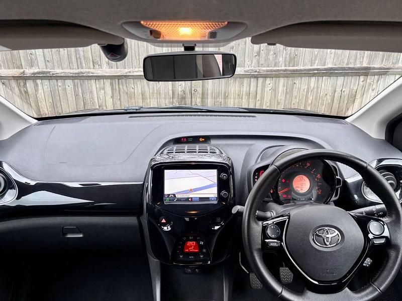 Used Toyota Aygo X-clusiv 2018 Black Hatchback