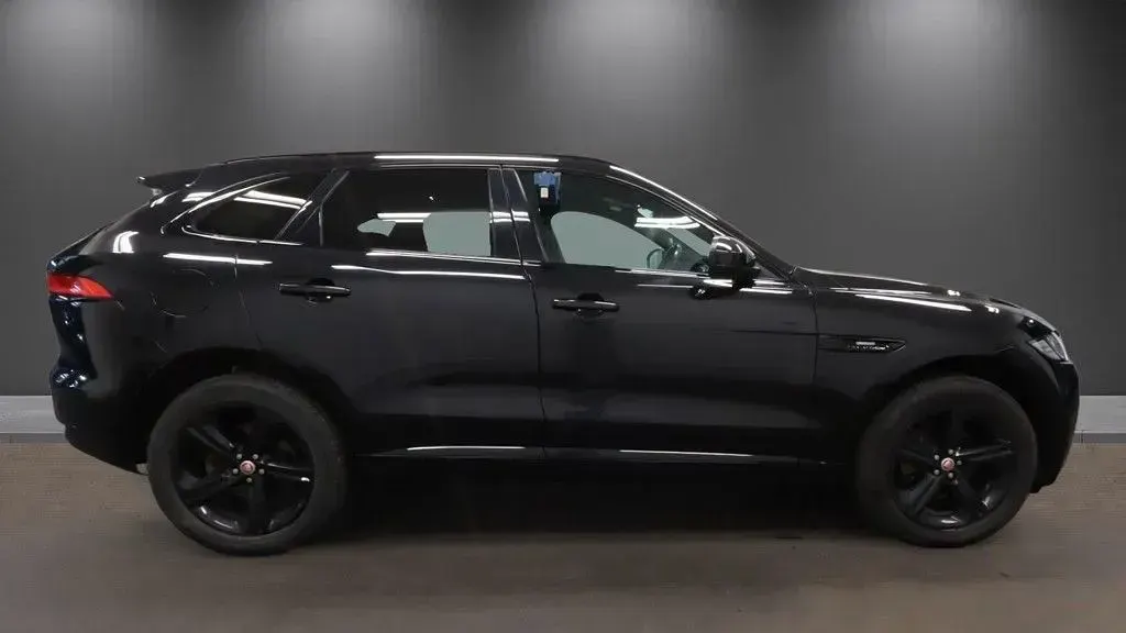 Used Jaguar F-Pace R-Sport 180 HP (132 kW) 2019 Black SUV