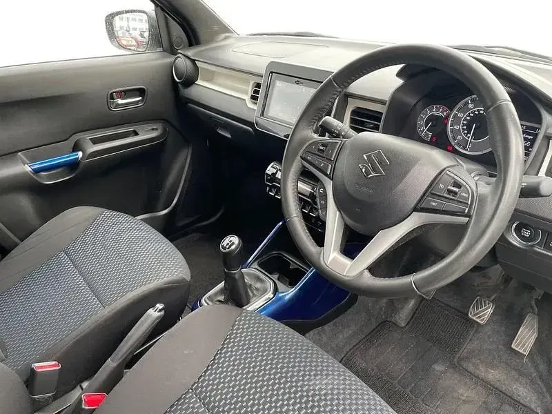 Używany Suzuki Ignis SZ5 83 KM (61 kW) 2022 Biały SUV