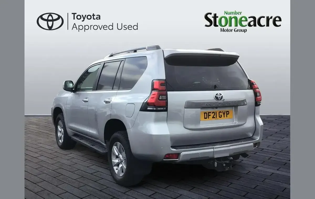 Usado Toyota Land Cruiser Active 204 HP (150 kW) 2021 Prateado SUV