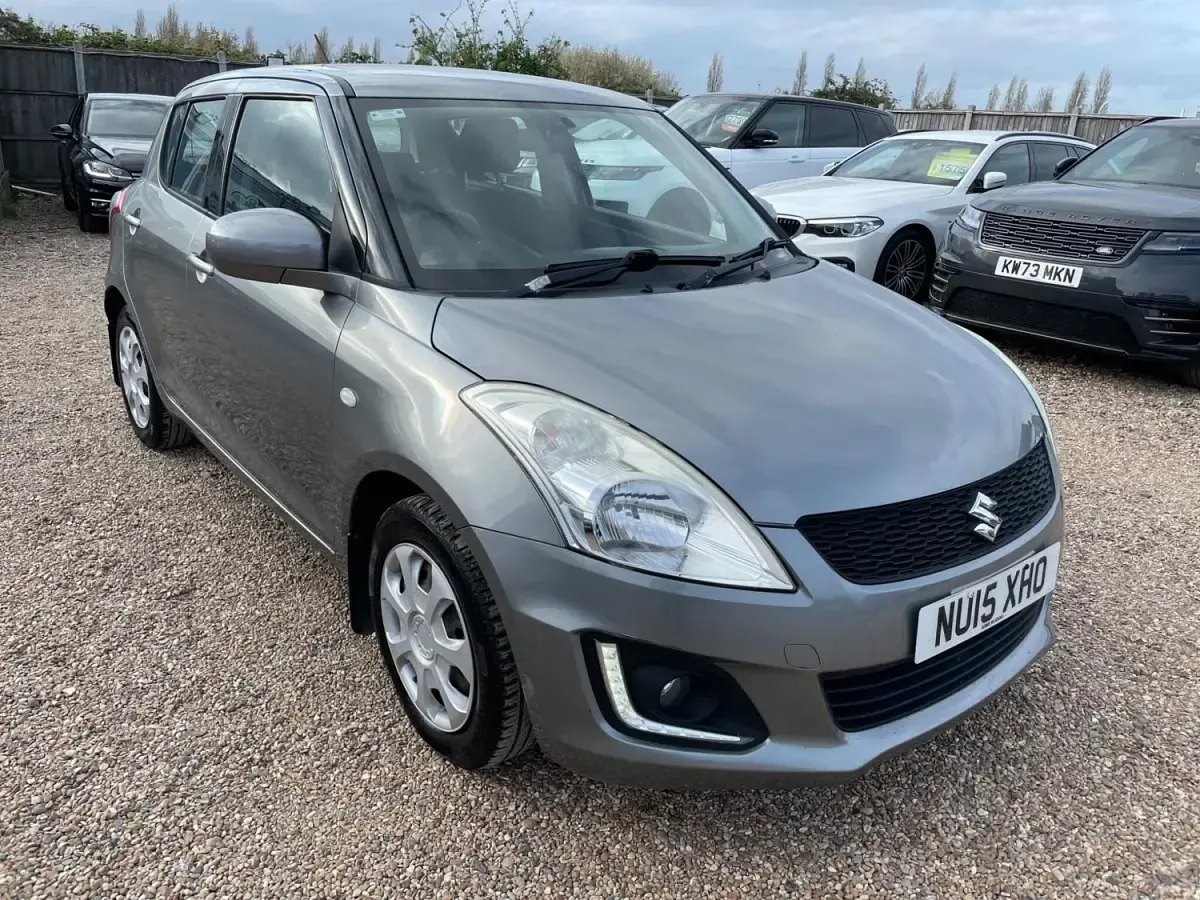 Begagnad Suzuki Swift 2015 Grå Halvkombi