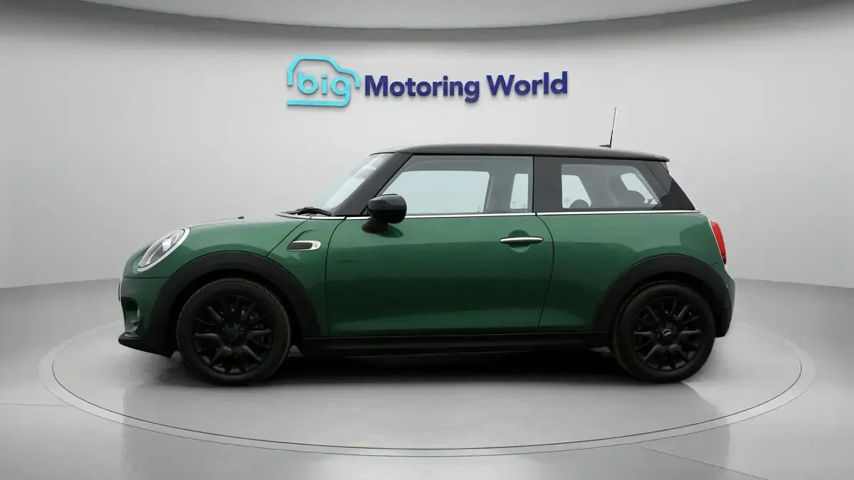 Used Mini Cooper Classic 136 HP (100 kW) 2020 Green Hatchback