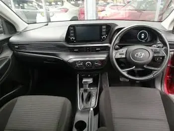Used Hyundai i20 SE 100 HP (73 kW) 2022 Red Hatchback