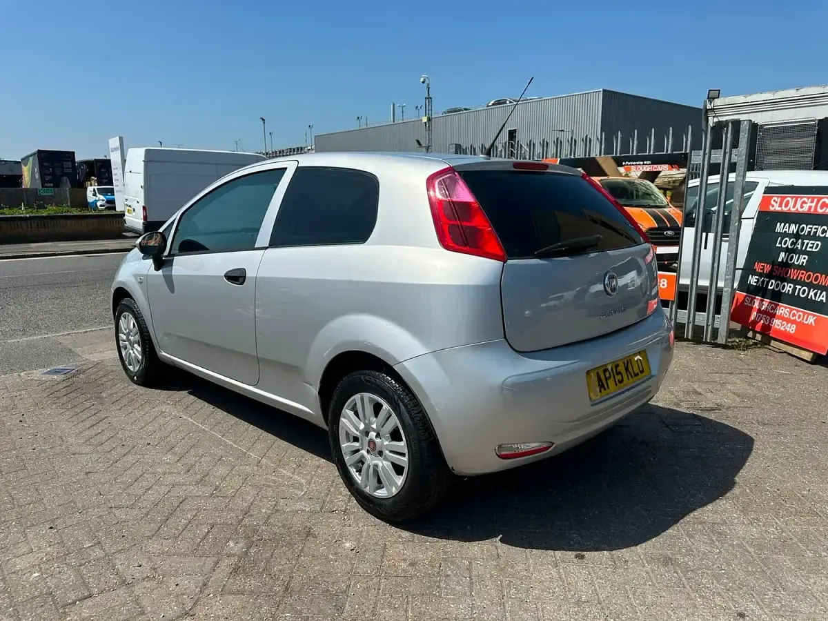 Used Fiat Punto Pop 69 HP (50 kW) 2015 Grey Hatchback