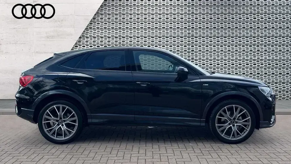 Used Audi Q3 Black Edition 150 HP (110 kW) 2025 Black SUV