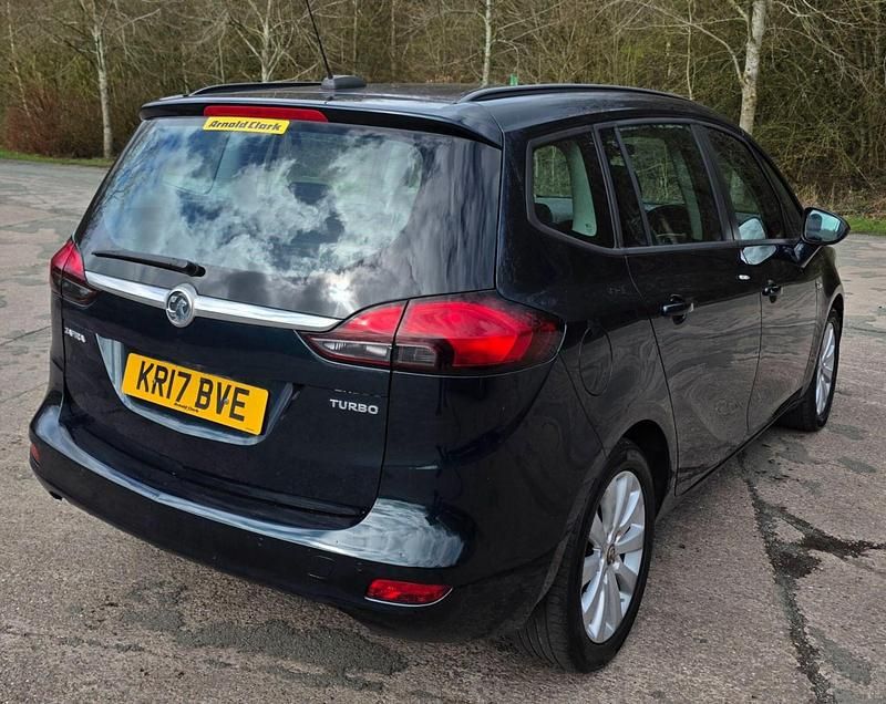 Used Vauxhall Zafira Design Edition 2017 Green MPV