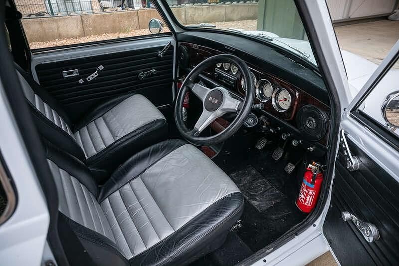 Used Rover Mini 110 HP (80 kW) 1994 White Sedan