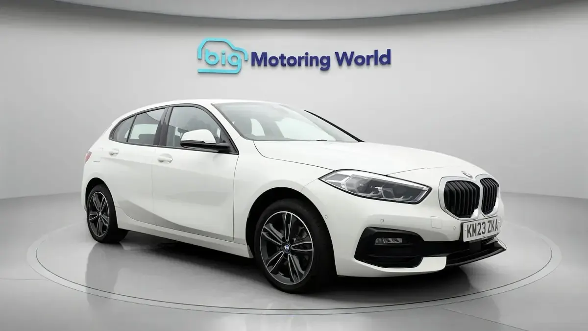 Used BMW 118 Sport Line 136 HP (100 kW) 2023 Hatchback