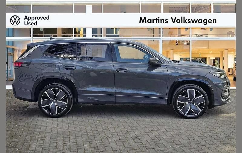 Neu VW Tayron R-line 150 PS (110 kW) 2026 Grau SUV