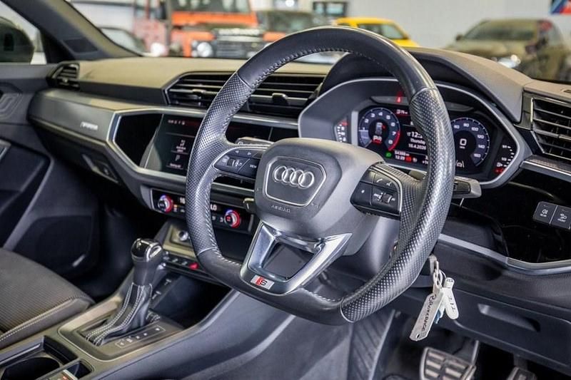 Begagnad Audi Q3 S-Line 190 HK (139 kW) 2020 Grå SUV