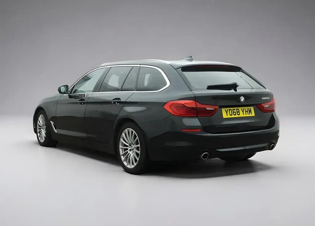 Used BMW 520 Comfort Edition 2018 Black Estate