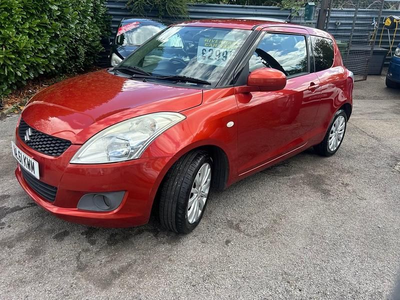 Used Suzuki Swift SZ4 94 HP (69 kW) 2011 Orange Hatchback