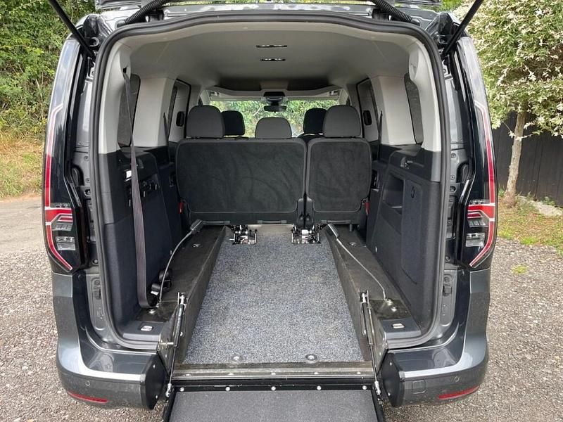 Used VW Caddy Maxi Life 2022 Grey MPV