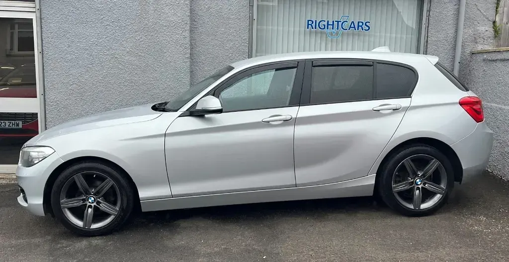 Used BMW 118 Sport Line 2019 Silver Hatchback