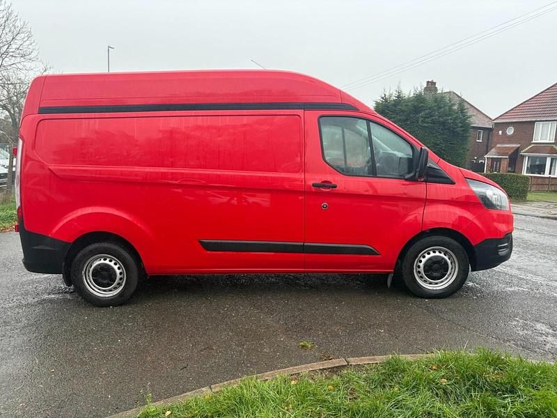 Used Ford Transit Custom 130 HP (95 kW) 2020 Red Van