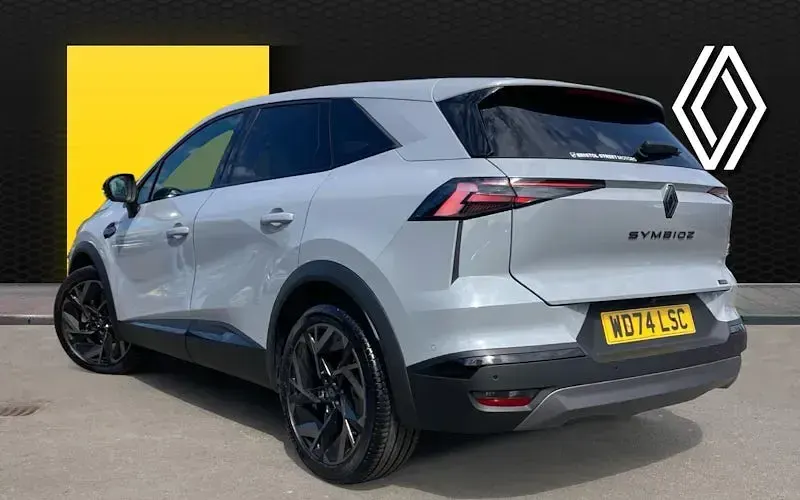 Usado Renault Symbioz Iconic Esprit Alpine 143 CV (105 kW) 2024 Gris SUV