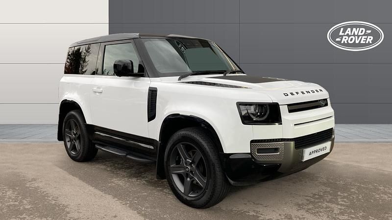 Used 2024 Land Rover Defender SE Dynamic Estate | £58,406 (Super price) - Image 1/4