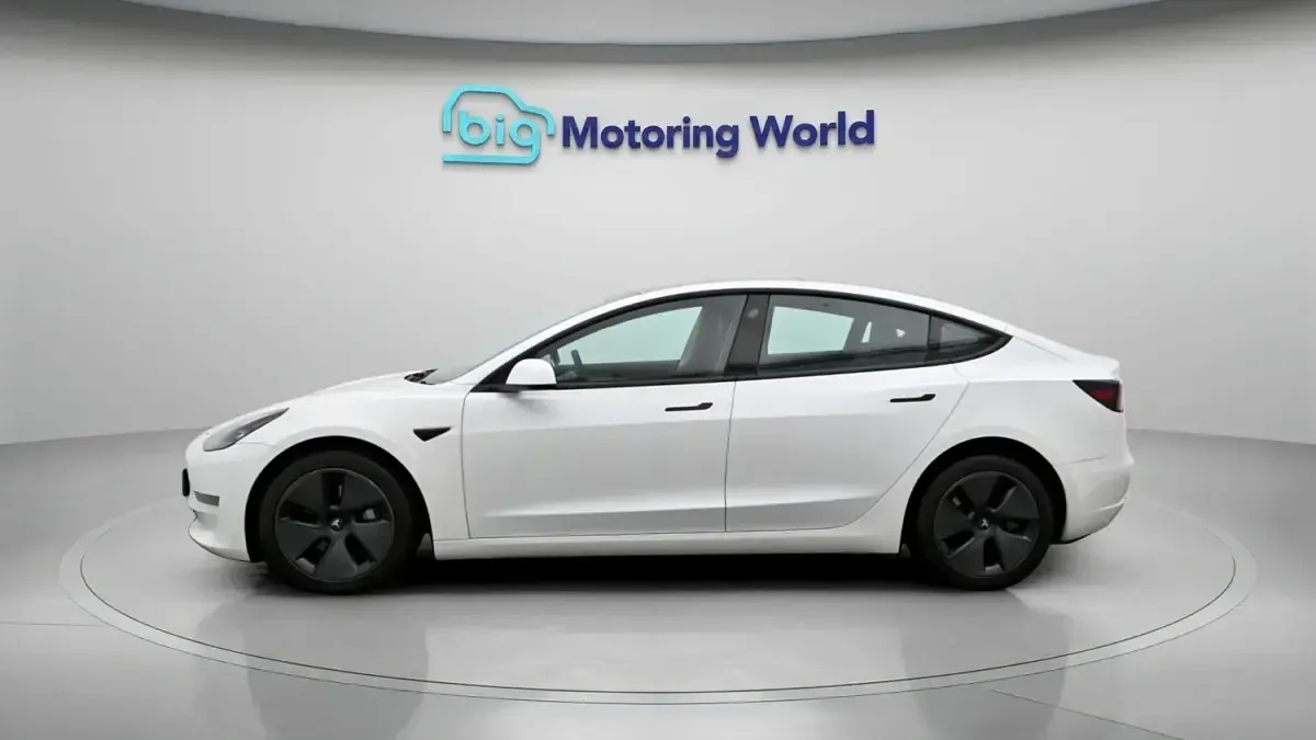 Used Tesla Model 3 Long Range AWD 366 kW (498 HP) 2021 White Sedan