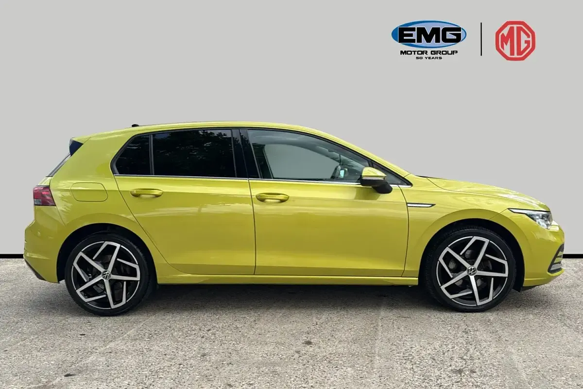 Used VW Golf VII Style 150 HP (110 kW) 2020 Yellow Hatchback