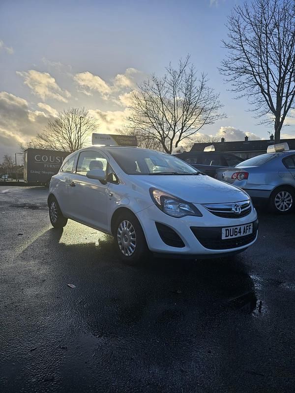 Used Vauxhall Corsa S 2014 White Hatchback
