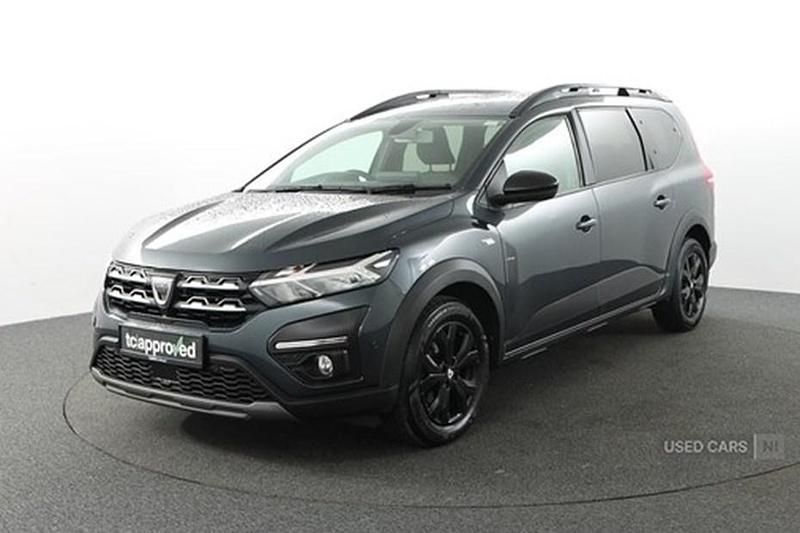 Used Dacia Jogger Extreme 110 HP (80 kW) 2022 Grey MPV