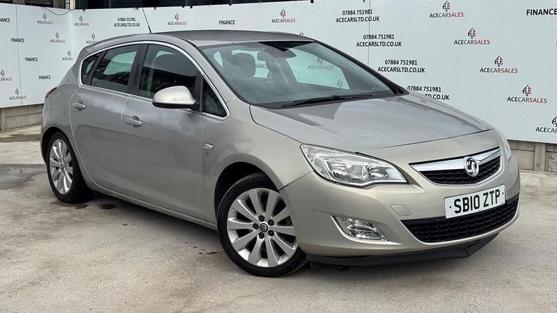 Used Vauxhall Astra 2010 Silver Hatchback