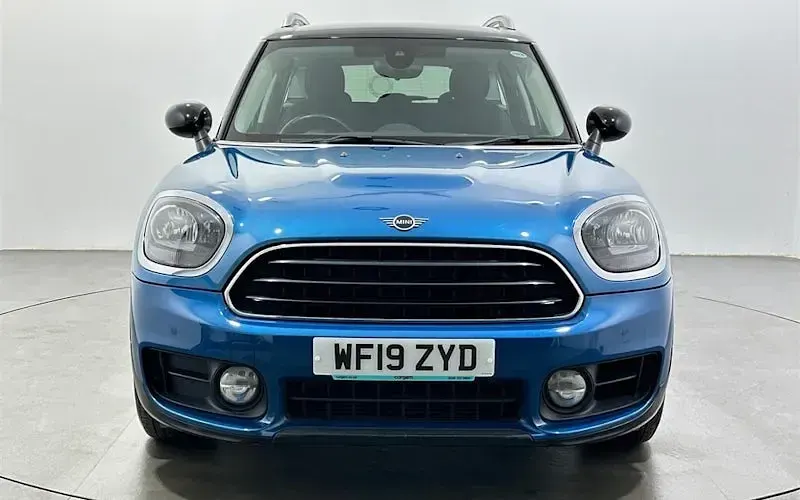 Used Mini Cooper Classic 136 HP (100 kW) 2019 Blue Hatchback