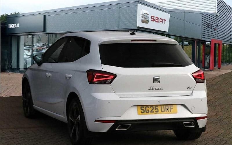 Used Seat Ibiza FR Sport 116 HP (85 kW) 2025 White Hatchback
