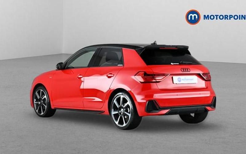 Usado Audi A1 Sportback Black Edition 150 HP (110 kW) 2026 Citadino