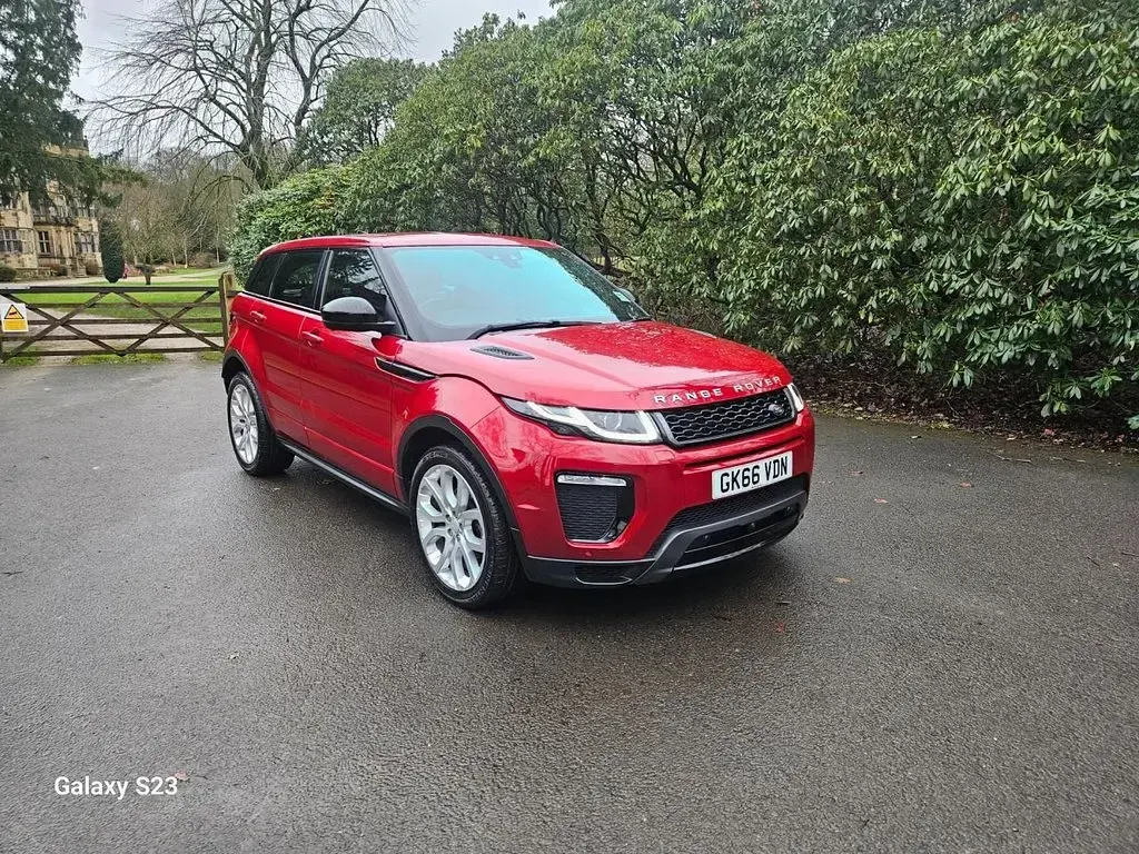 Used Land Rover Range Rover evoque HSE Dynamic 2016 Red Estate