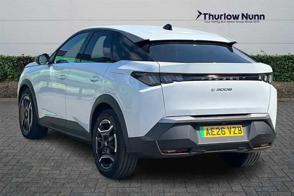 New Peugeot e-3008 Allure 154 kW (210 HP) 2026 White SUV